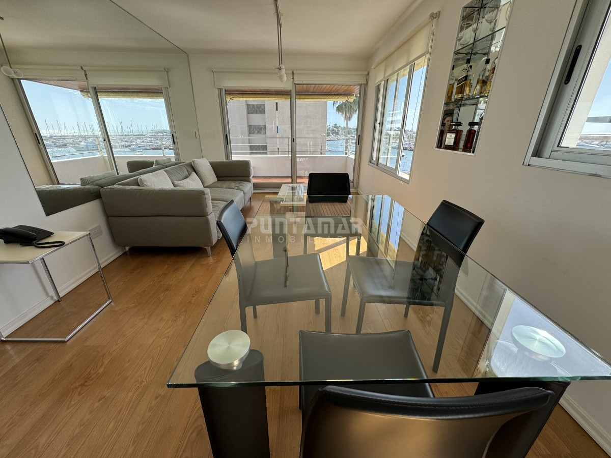Apartamento ID.1351 - Reciclado en venta, vista al puerto