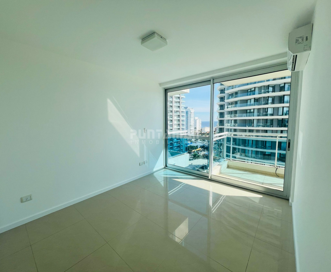 Apartamento ID.213731 - EXCLUSIVO PENTHOUSE DE 3 DORMITORIOS SOBRE AVENIDA CHIVERTA