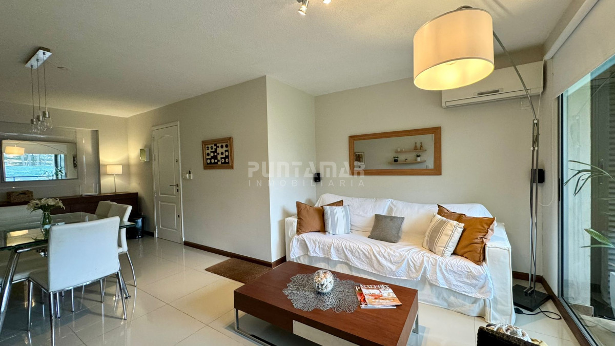Apartamento ID.213438 - HERMOSO PENTHOUSE 2 DORMITORIOS CON JACUZZI A 100 MTS DE PLAYA BRAVA