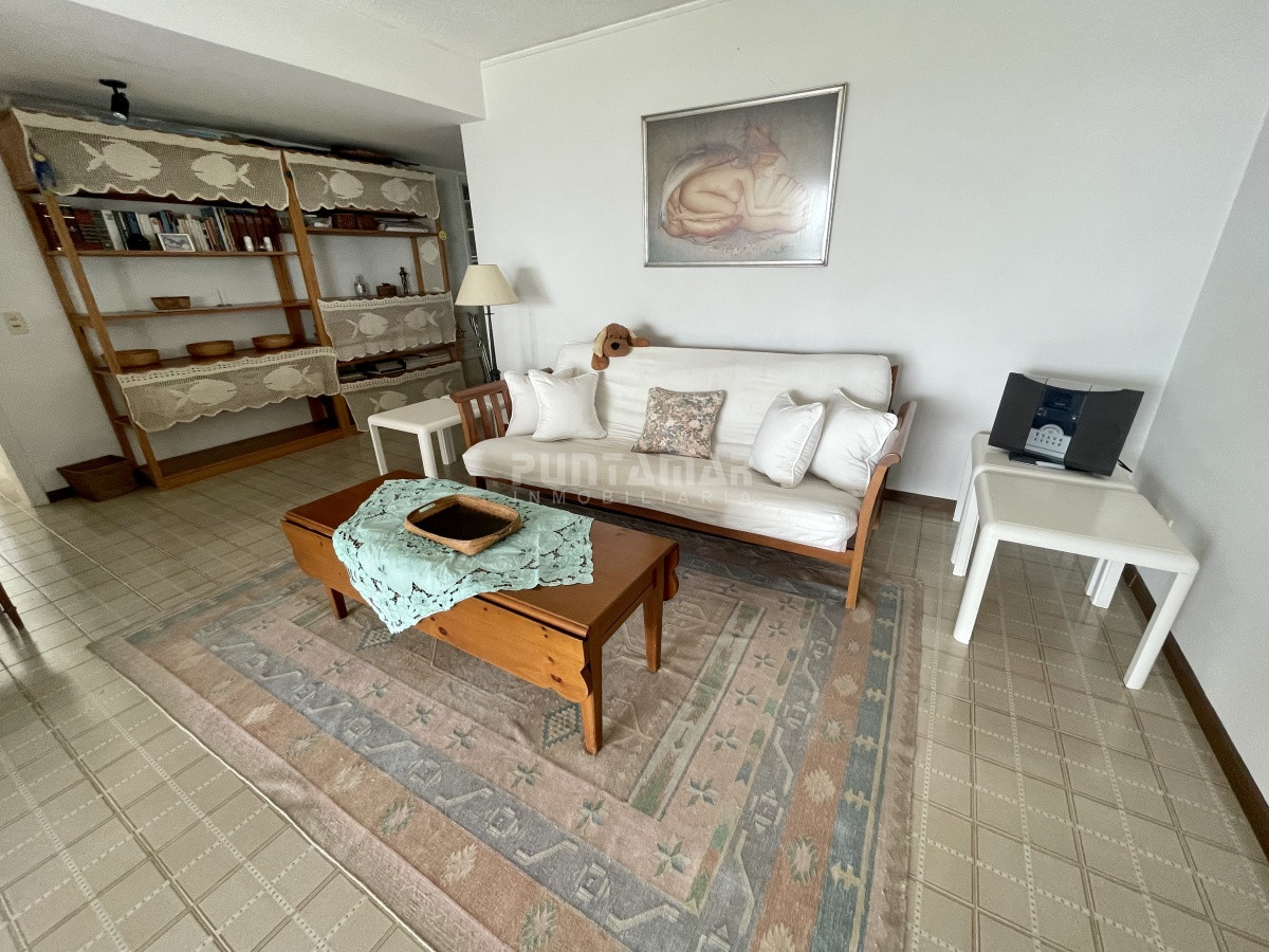 Apartamento ID.9011 - FRENTE A LA BRAVA VENTA DE DEPARTAMENTO DE DOS DORMITORIOS