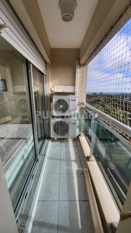 Apartamento ID.213016 - DEPARTAMENTO DE 2 DORMITORIOS EN PISO ALTO DE MUY BUEN EDIFICIO