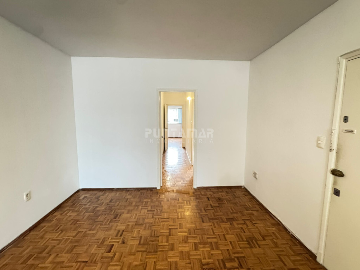 Apartamento ID.213675 - OPORTUNIDAD VENTA APARTAMENTO 2  DORMITORIOS EN POCITOS 100 METROS DE LA RAMBLA
