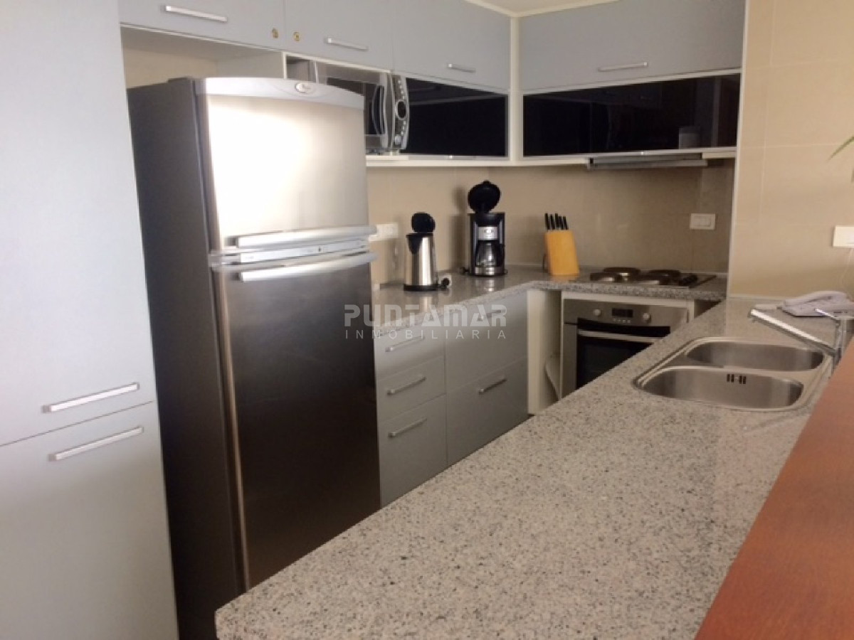 Apartamento ID.9085 - ALQUILER ANUAL O INVERNAL DEPARTAMENTO DE DOS DORMITORIOS  FRENTE AL MAR EN LA BRAVA