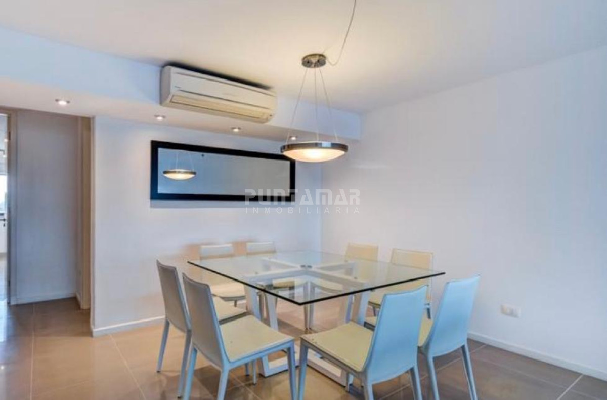 Apartamento ID.213817 - VENTA DEPARTAMENTO DE 3 DORMITORIOS EN QUARTIER DEL MAR.