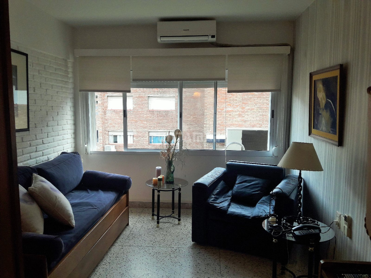 Apartamento ID.1267 - APARTAMENTO DE UN DORMITORIO UBICADO EN LA PENINSULA, CUENTA CON COCHERA Y GASTOS COMUNES BAJOS
