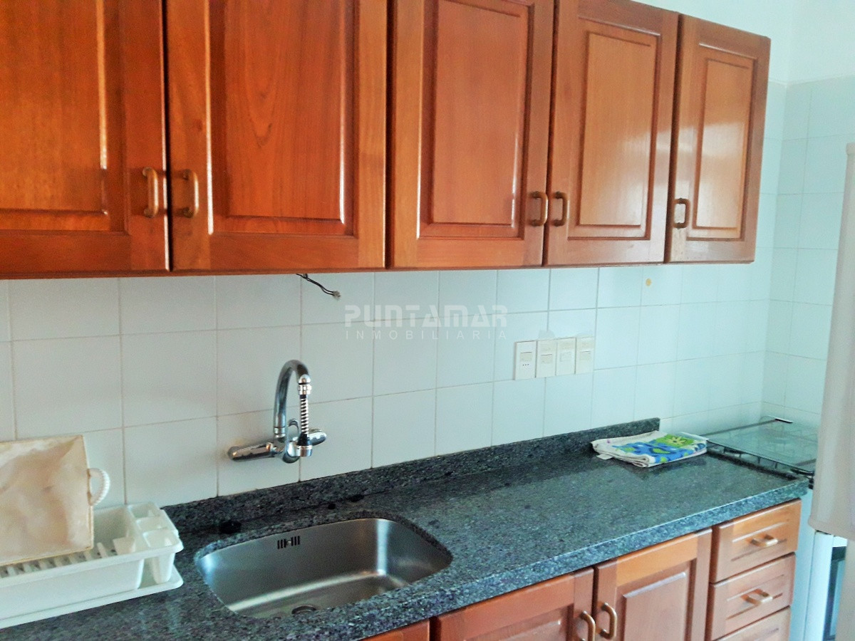 Apartamento ID.211857 - EDIFICIO CON AMENITIS A PASOS DE PLAYA BRAVA , DOS DORMITORIOS Y DEPENDENCIA DE SERVICIO.