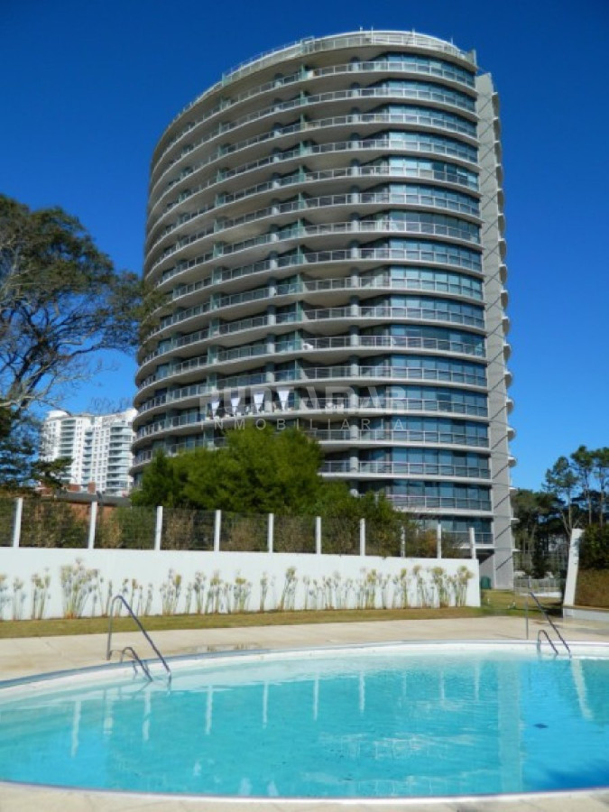 Apartamento ID.7021 - APARTAMENTO EN VENTA EN EDIFICIO TRESSESENTA , PISO ATO AL FRENTE