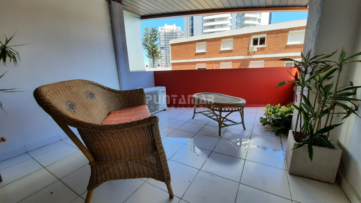 Apartamento ID.213151 - DEPARTAMENTO DE 2 DORMITORIOS CON DEPENDENCIA EN LA BRAVA