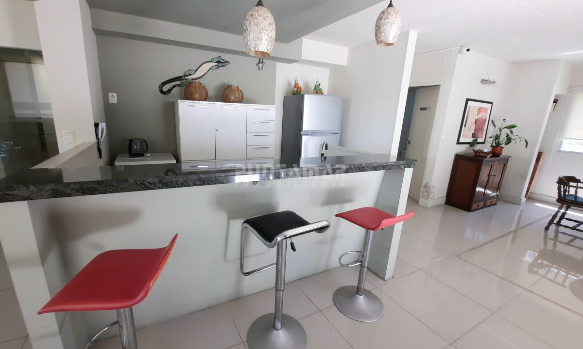 Apartamento ID.210187 - DEPARTAMENTO DE 3 DORMITORIOS EN PISO ALTO CON EXCELENTE VISTA 