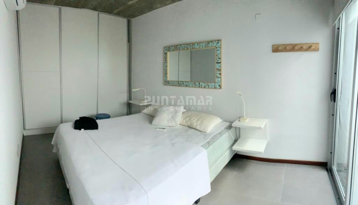Apartamento ID.212773 - DUPLEX DE 3 DORMITORIOS EN MANANTIALES CON PARRILLERO PROPIO