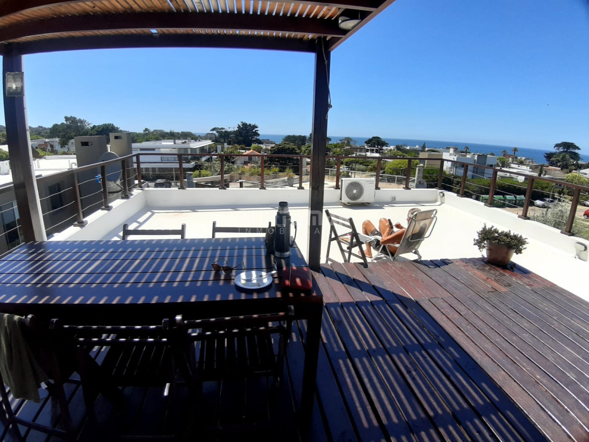 Apartamento ID.213064 - ALQUILER HERMOSO APARTAMENTO CON TERRAZA A METROS DE PLAYA BIKINI 