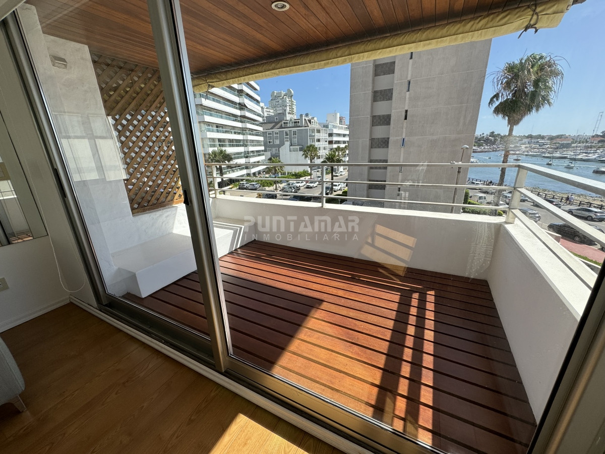 Apartamento ID.1351 - Reciclado en venta, vista al puerto