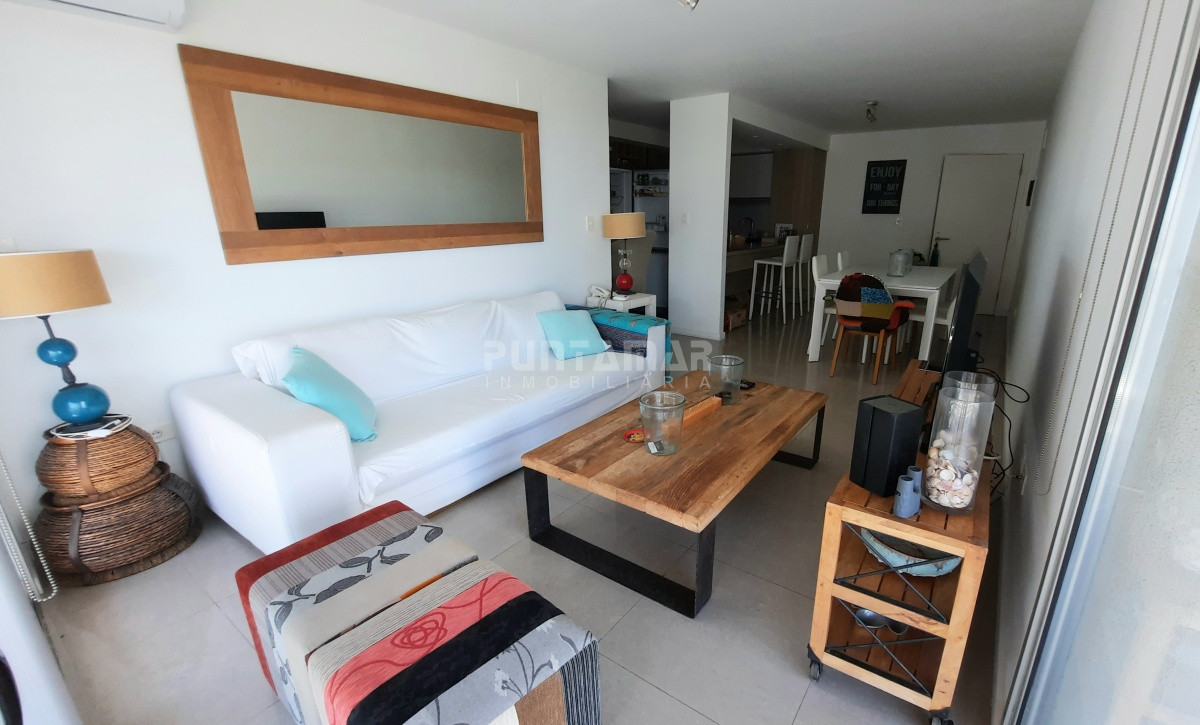 Apartamento ID.212848 - DEPARTAMENTO DE 2 DORMITORIOS EN EDIFICIO DE CATEGORIA CON VISTA AL MAR