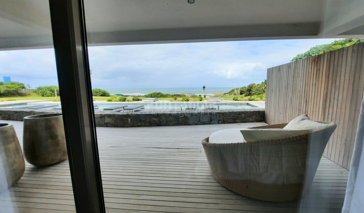 Apartamento ID.212836 - EXCLUSIVO DEPARTAMENTO CON ACCESO DIRECTO A PLAYA BIKINI, MANANTIALES