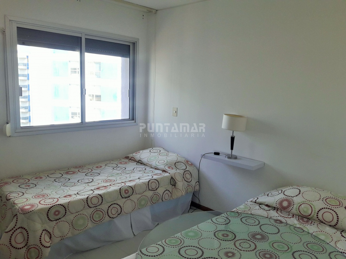Apartamento ID.211857 - EDIFICIO CON AMENITIS A PASOS DE PLAYA BRAVA , DOS DORMITORIOS Y DEPENDENCIA DE SERVICIO.