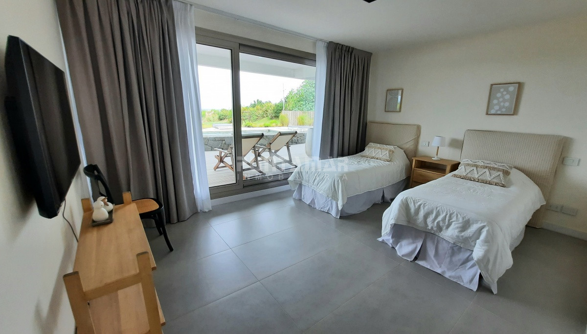 Apartamento ID.212836 - EXCLUSIVO DEPARTAMENTO CON ACCESO DIRECTO A PLAYA BIKINI, MANANTIALES