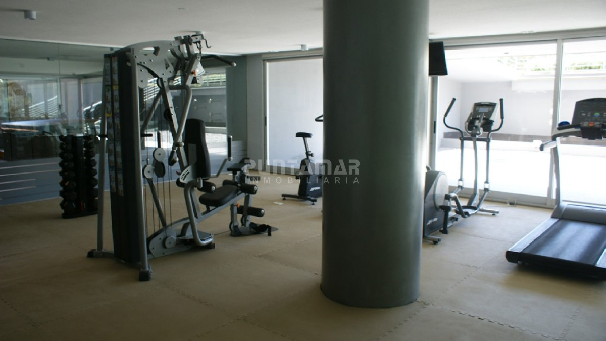 Apartamento ID.7021 - APARTAMENTO EN VENTA EN EDIFICIO TRESSESENTA , PISO ATO AL FRENTE