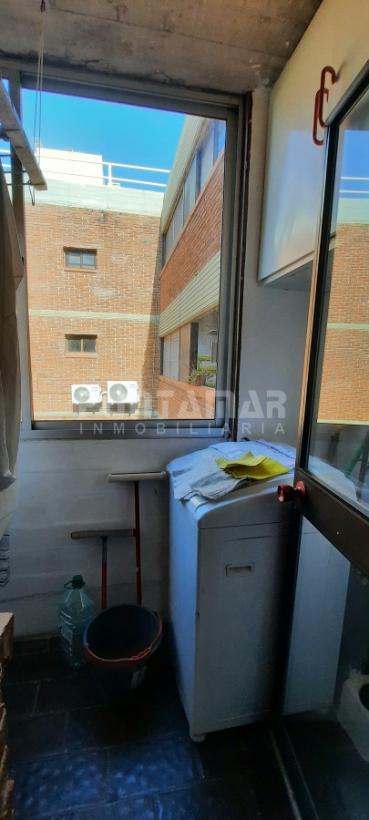 Apartamento ID.1274 - APARTAMENTO DE 3 DORMITORIOS EN LA PENÍNSULA CON BALCON AL FRENTE Y VISTA AL MAR