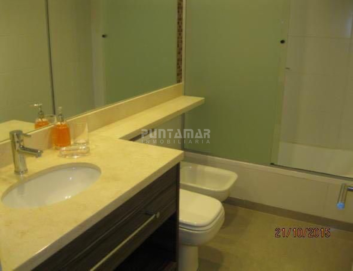 Apartamento ID.212766 - EXCLUSIVO DEPARTAMENTO DE 2 DORMITORIOS CON TERRAZA, PARRILLERO Y JACUZZI PROPIOS