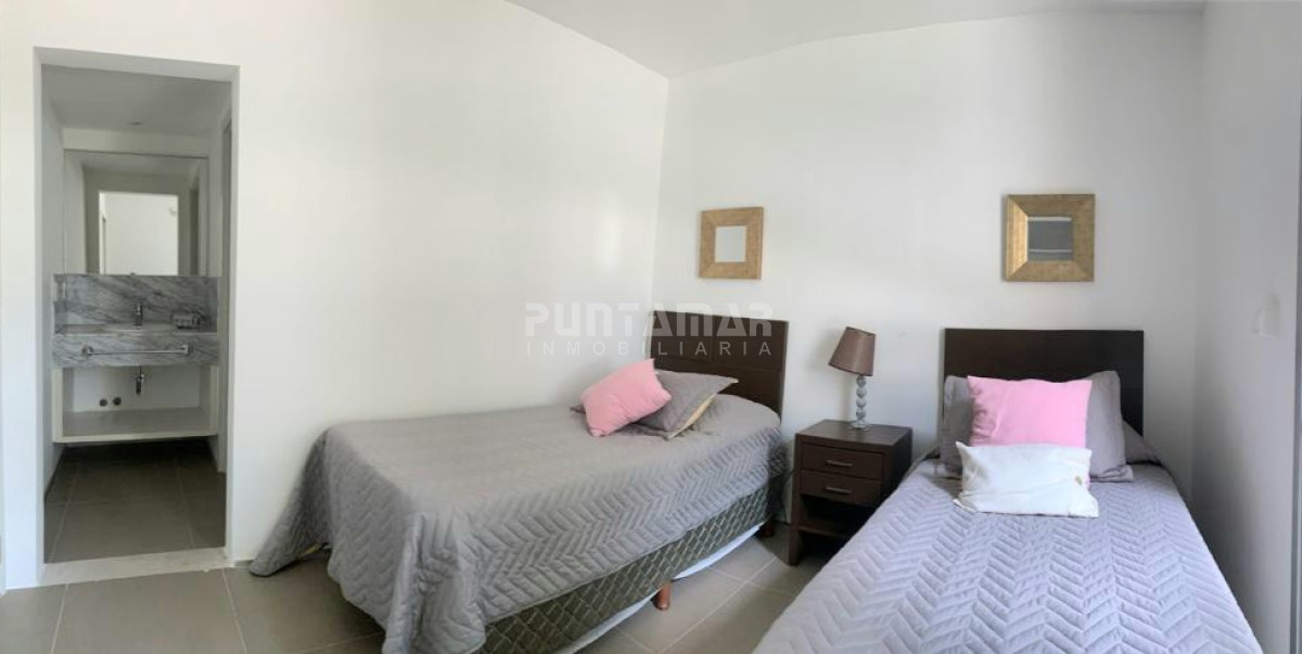 Apartamento ID.211839 - APARTAMENTO EN PUNTA BALLENA, CERCA DE PLAYA PORTEZUELO, VISTA Y ATARDECERES INCREIBLES..!!!