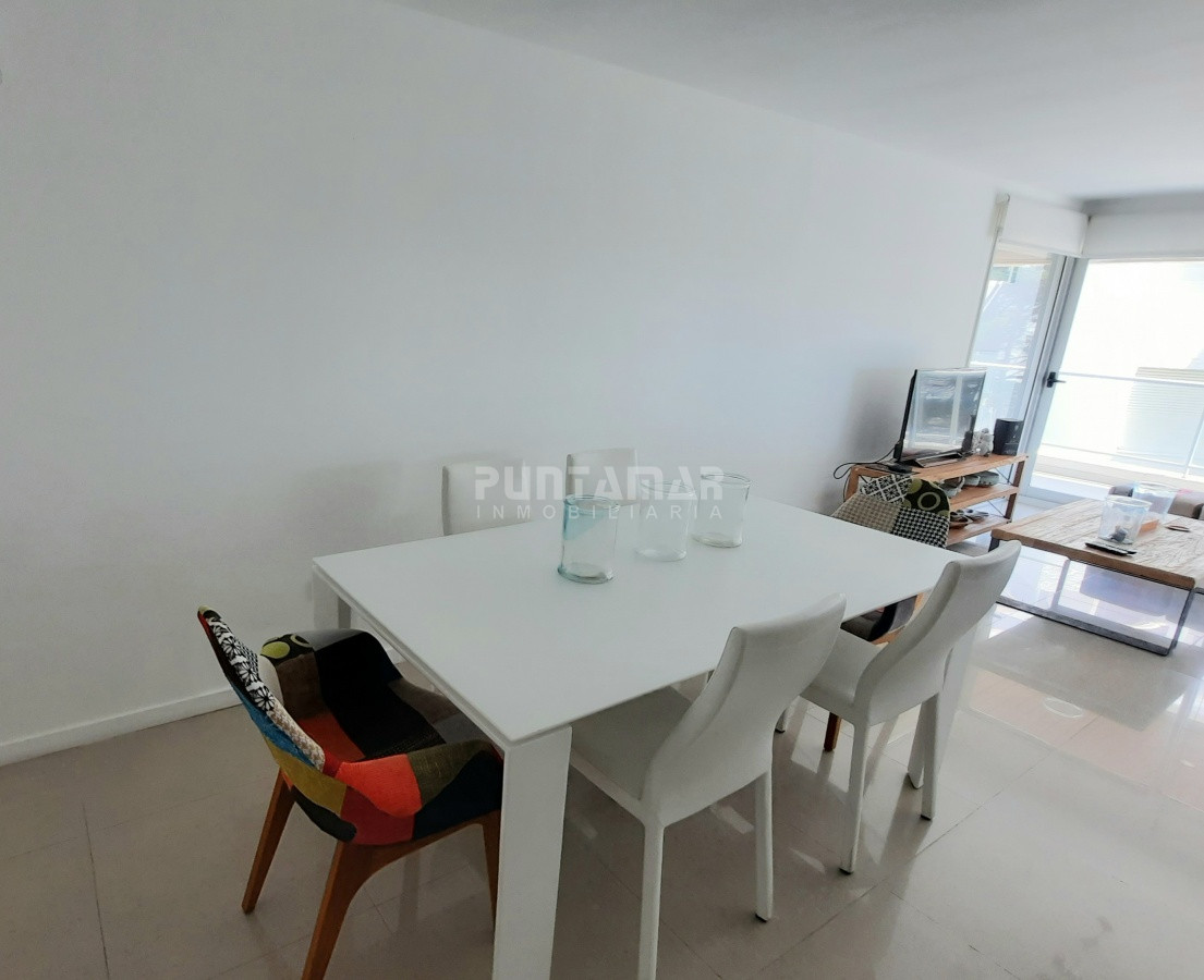 Apartamento ID.212848 - DEPARTAMENTO DE 2 DORMITORIOS EN EDIFICIO DE CATEGORIA CON VISTA AL MAR