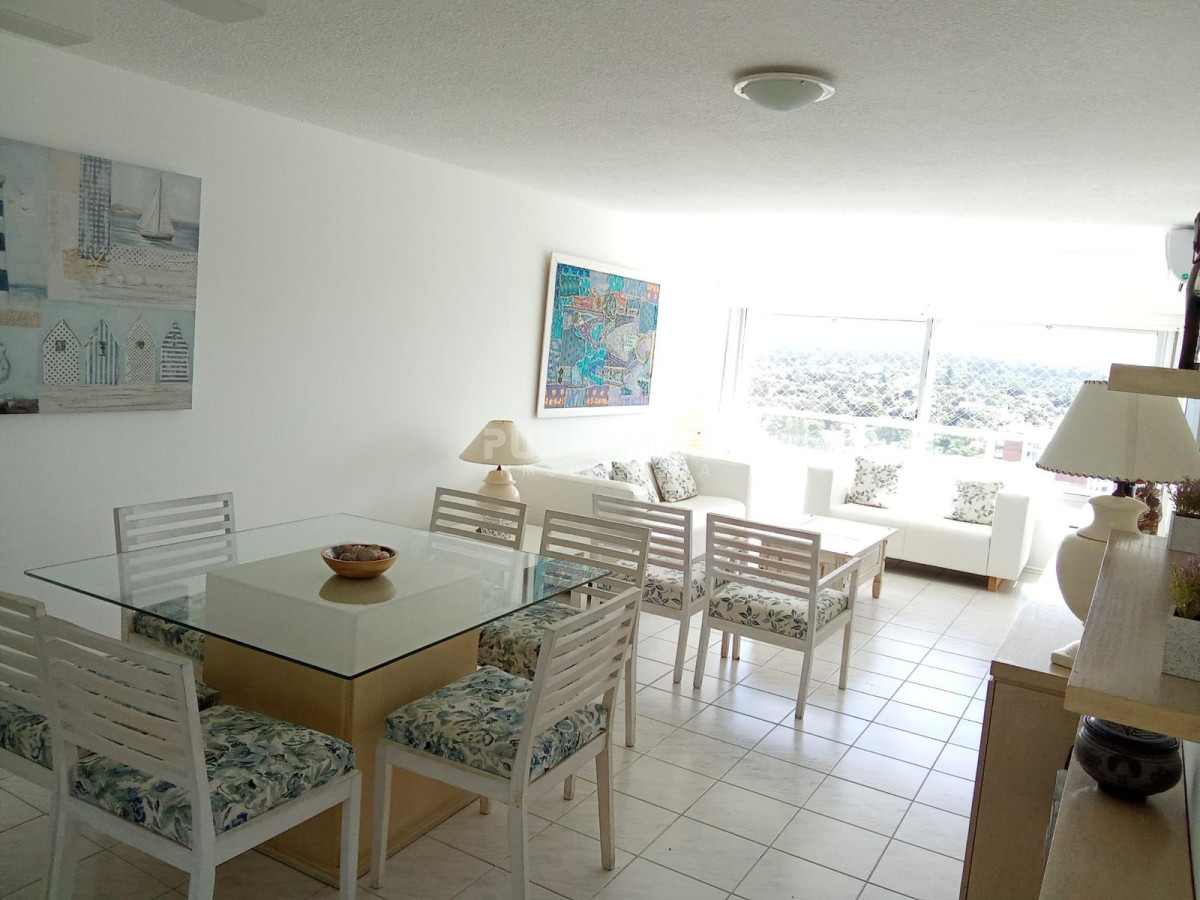 Apartamento ID.213101 - Lincoln Center Venta de amplio apartamento con todos los servicios frente al mar