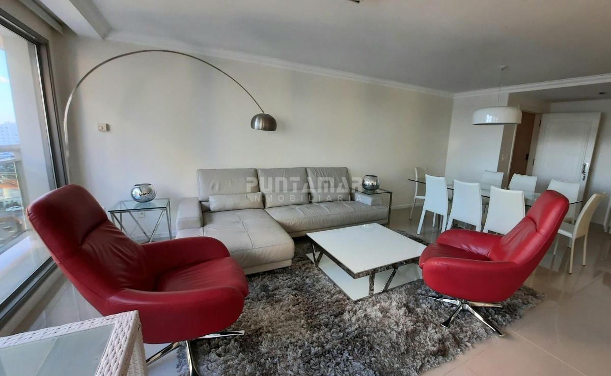 Apartamento ID.1369 - Departamento de 3 dormitorios en suite en Edificio de gran categoria