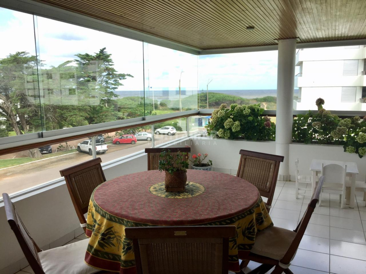 Apartamento ID.213498 - ALQUILER HERMOSO DEPTO 3 DORMÍS  EN PLAYA BRAVA 