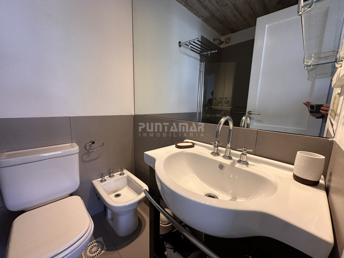 Apartamento ID.213665 - VENTA DE  APARTAMENTO 4 DORMITORIOS EN MONTOYA LA BARRA