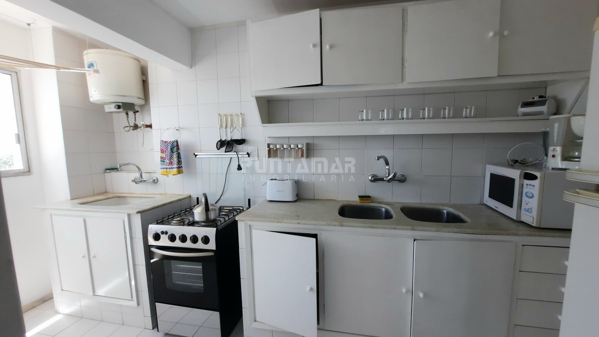 Apartamento ID.210187 - DEPARTAMENTO DE 3 DORMITORIOS EN PISO ALTO CON EXCELENTE VISTA 