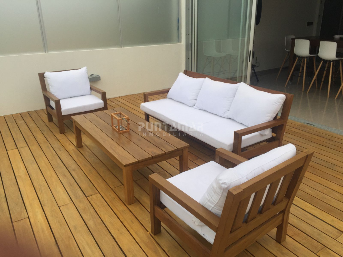 Apartamento ID.212761 - EXCLUSIVO APARTAMENTO DE 2 DORMITORIOS CON TERRAZA, PARRILLERO Y JACUZZI PROPIOS