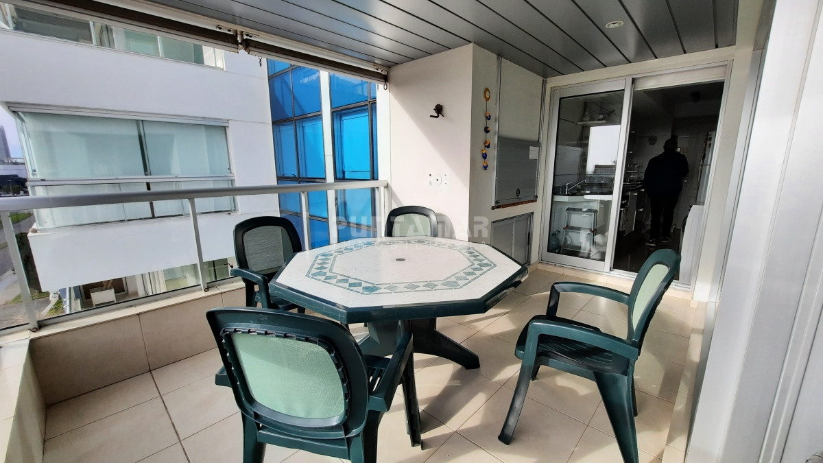 Apartamento ID.211635 - DEPARTAMENTO CON EXCELENTE VISTA A PLAYA MANSA 