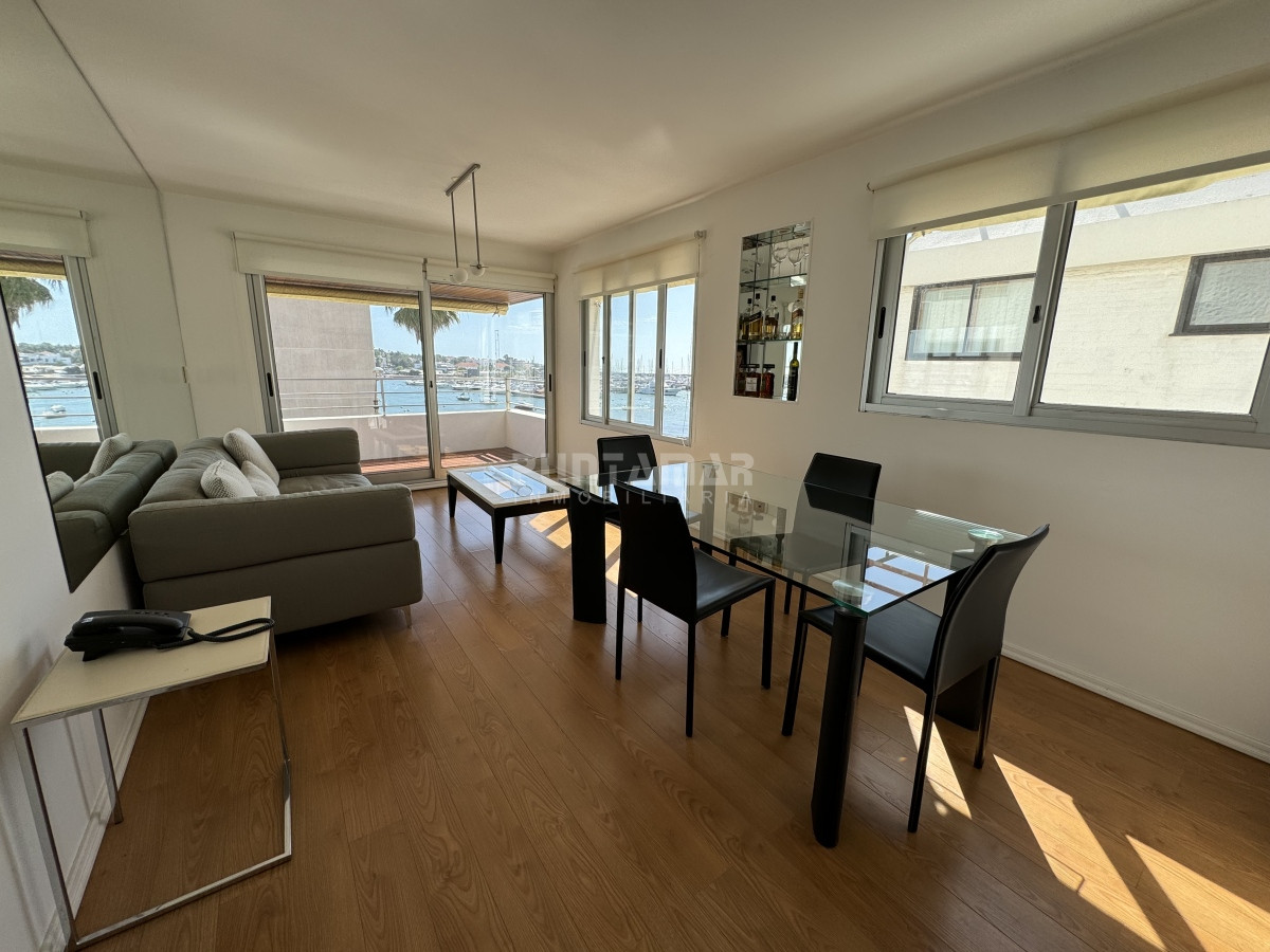 Apartamento ID.1351 - Reciclado en venta, vista al puerto
