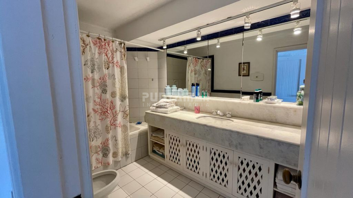 Apartamento ID.210085 - ALQUILER ESPECTACULAR TRIPLEX SOBRE LA PLAYA POSTA DEL CANGREJO 