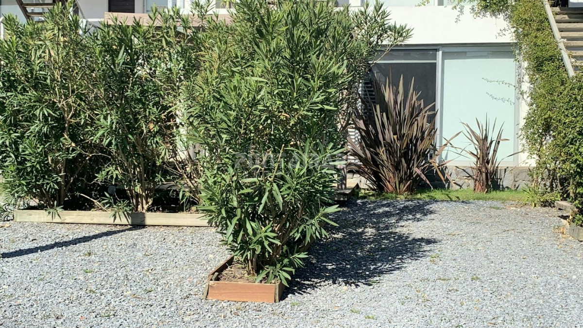 Apartamento ID.212773 - DUPLEX DE 3 DORMITORIOS EN MANANTIALES CON PARRILLERO PROPIO
