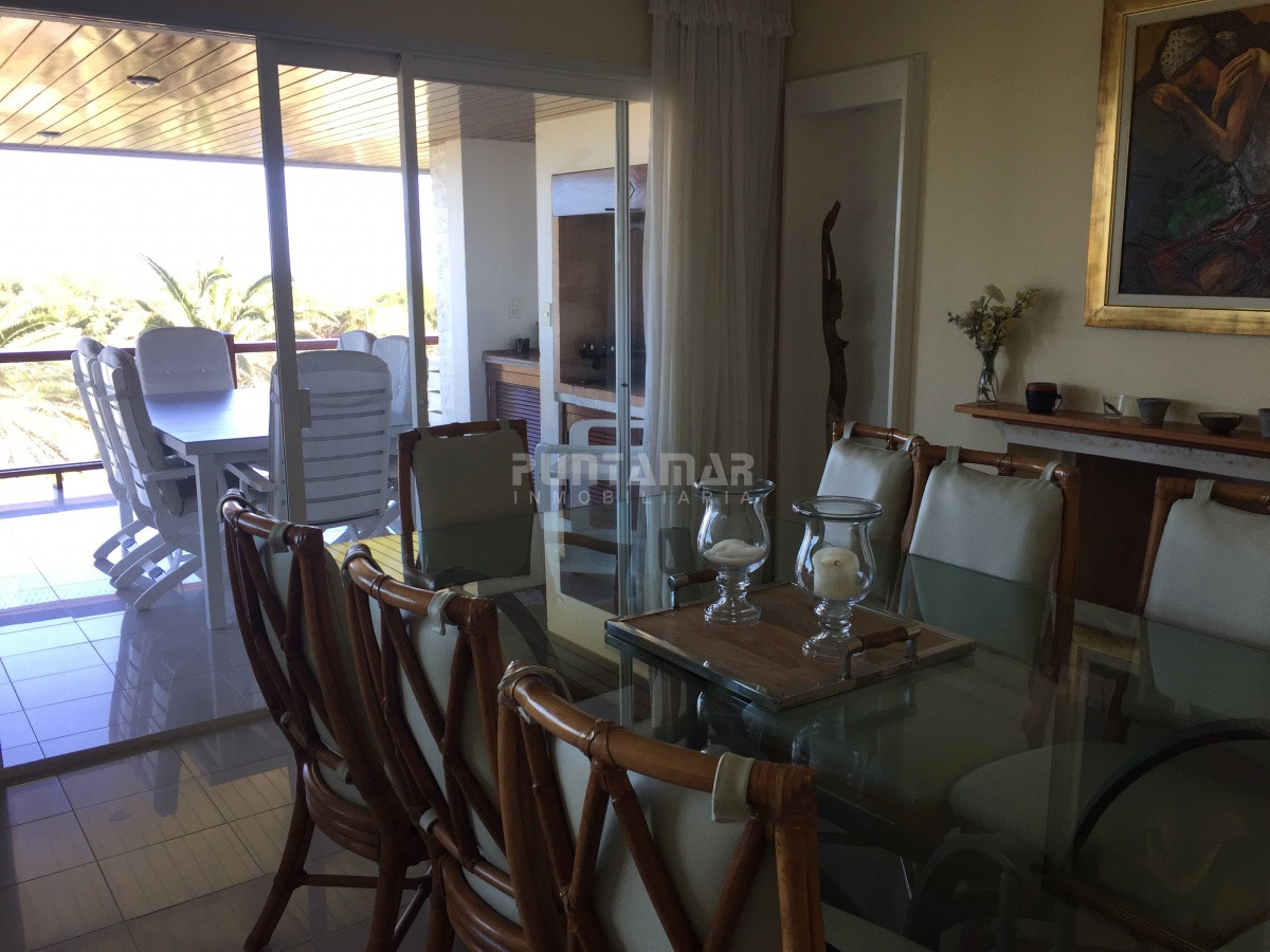 Apartamento ID.212236 - VENTA DE APARTAMENTO FRENTE AL MAR EN SAN RAFAEL  3 DORMITORIOS MAS DEPENDENCIA