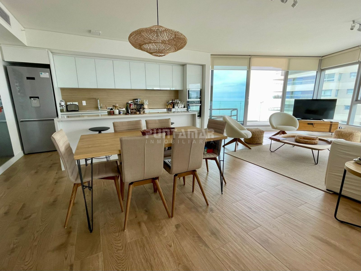 Apartamento ID.213478 - EXCLUSIVO DEPARTAMENTO DE 2 DORMITORIOS EN SUITE EN EDIFICIO DE CATEGORIA