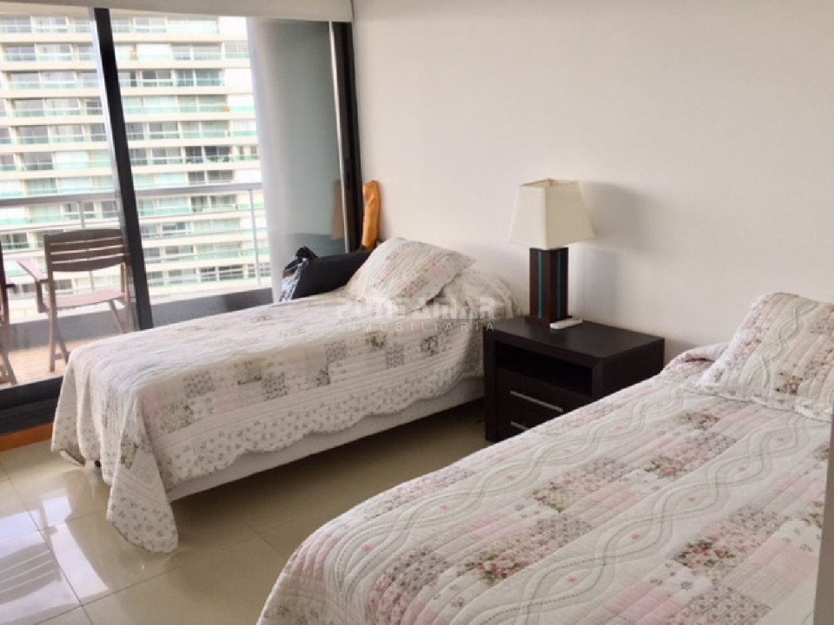Apartamento ID.7021 - APARTAMENTO EN VENTA EN EDIFICIO TRESSESENTA , PISO ATO AL FRENTE