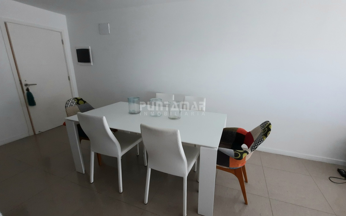 Apartamento ID.212848 - DEPARTAMENTO DE 2 DORMITORIOS EN EDIFICIO DE CATEGORIA CON VISTA AL MAR