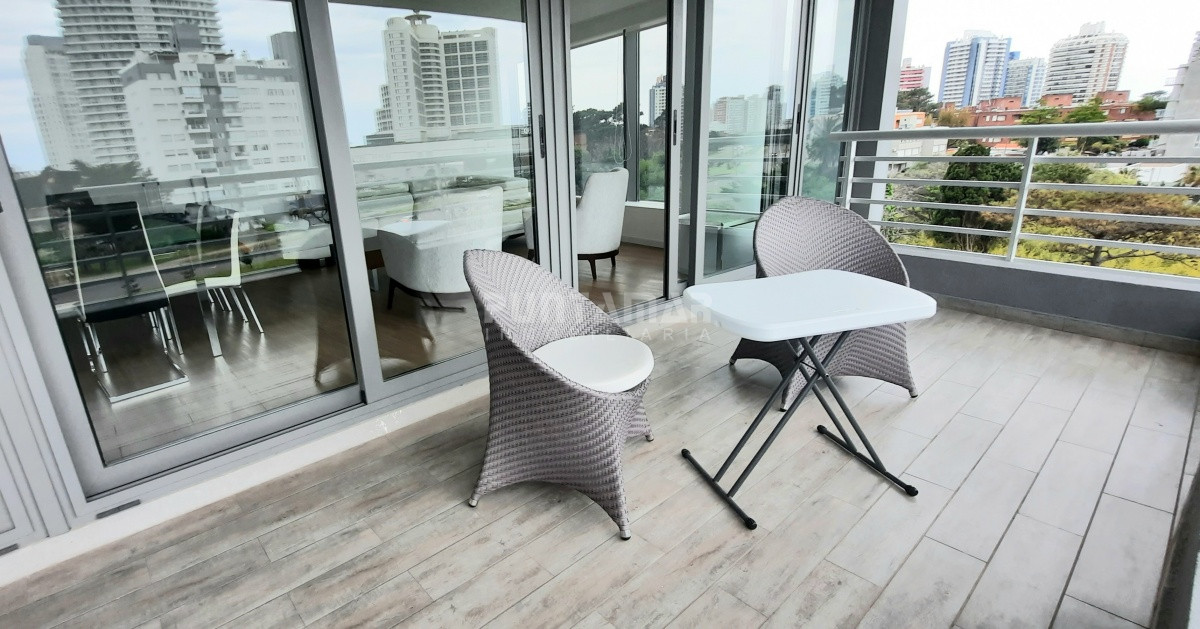 Apartamento ID.211972 - EXCELENTE APARTAMENTO EN EDIFICIO ALEXANDER BOULEVARD
