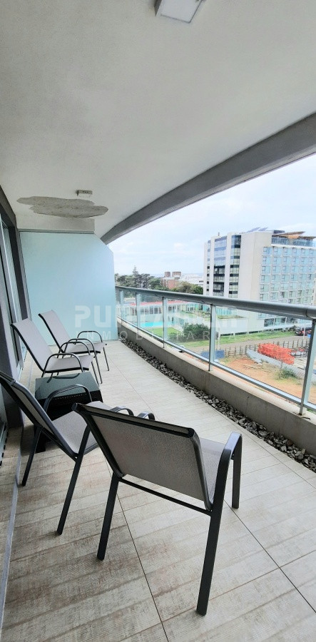 Apartamento ID.212618 - DEPARTAMENTO DE 2 DORMITORIOS EN LA BRAVA EN EDIFICIO DE CATEGORIA 