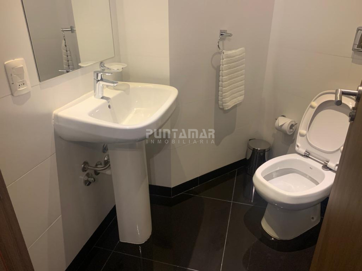 Apartamento ID.212207 - DEPARTAMENTO DE 3 DORMITORIOS EN LA BRAVA EN EDIFICIO DE CATEGORIA
