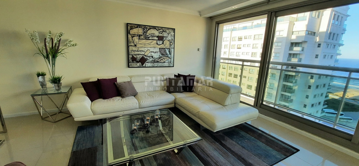 Apartamento ID.213328 - EXCLUSIVO DEPARTAMENTO DE 3 DORMITORIOS EN SUITE EN EDIFICIO DE CATEGORIA