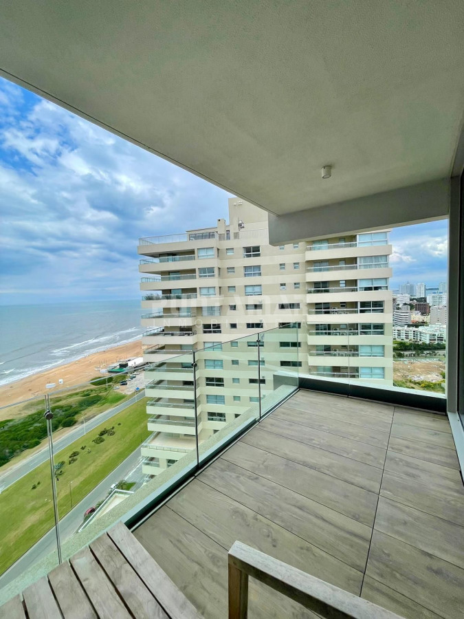 Apartamento ID.213478 - EXCLUSIVO DEPARTAMENTO DE 2 DORMITORIOS EN SUITE EN EDIFICIO DE CATEGORIA