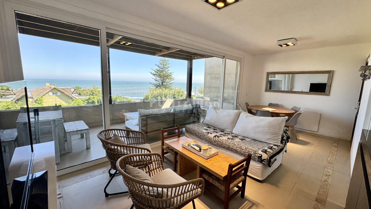 Apartamento ID.213447 - IMPONENTE APARTAMENTO A 50 METROS DEL MAR EN LA BARRA