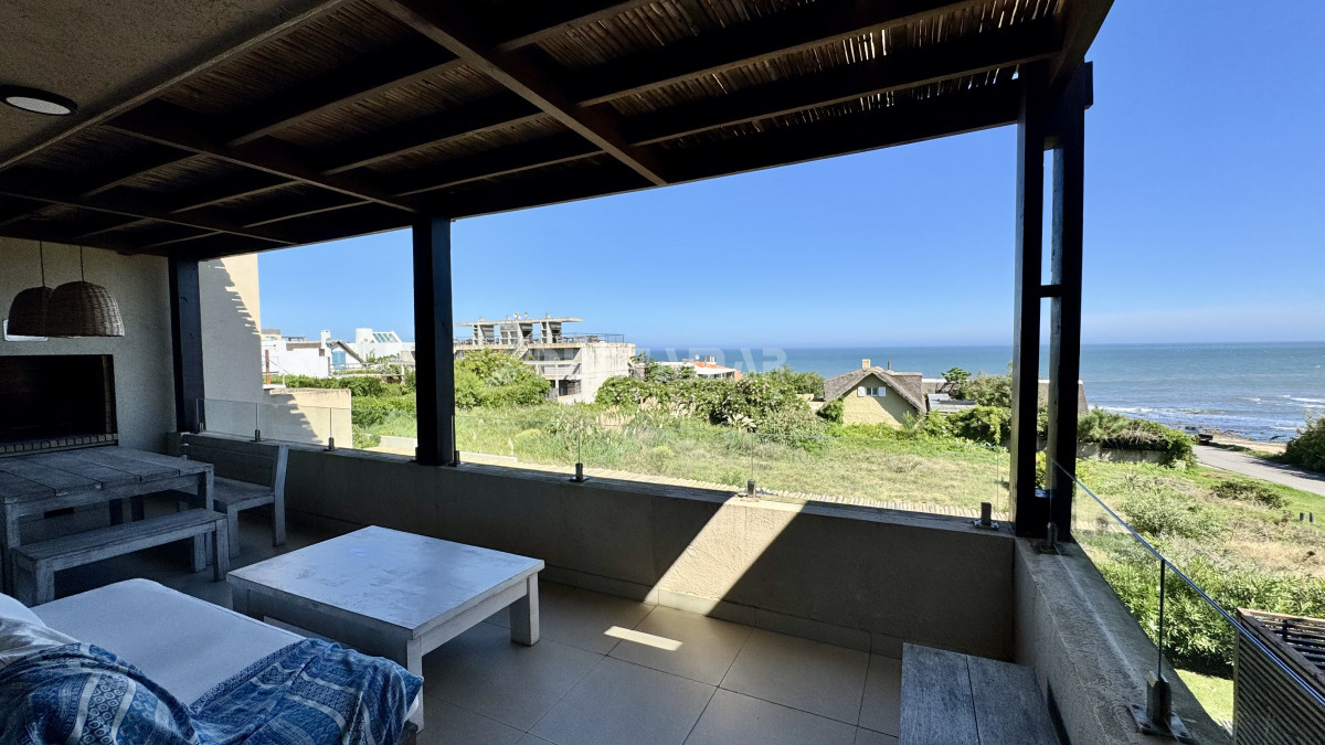 Apartamento ID.213447 - IMPONENTE APARTAMENTO A 50 METROS DEL MAR EN LA BARRA