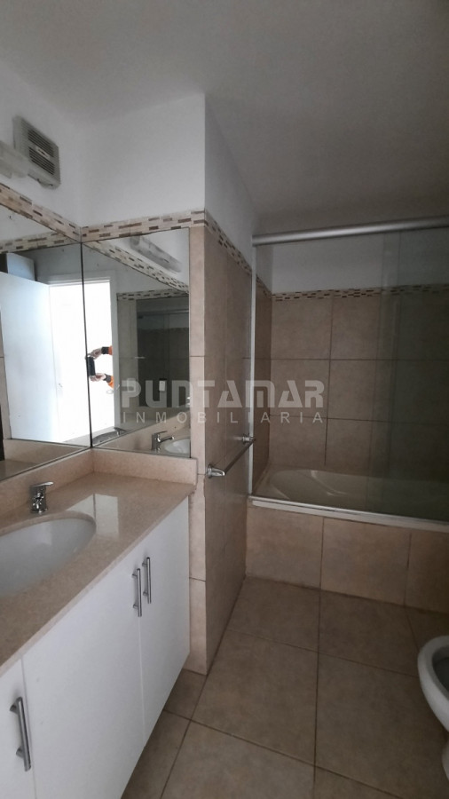 Apartamento ID.212989 - DEPARTAMENTO DE 3 DORMITORIOS CON TERRAZA Y VISTA AL MAR
