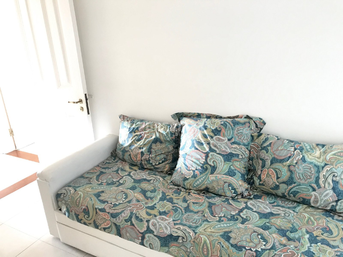 Apartamento ID.210198 - Muy bueno y amplio. Frente al puerto
