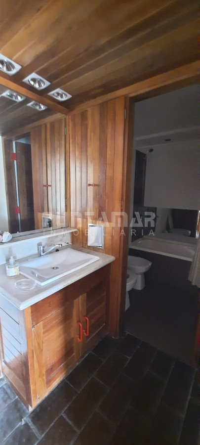 Apartamento ID.1274 - APARTAMENTO DE 3 DORMITORIOS EN LA PENÍNSULA CON BALCON AL FRENTE Y VISTA AL MAR