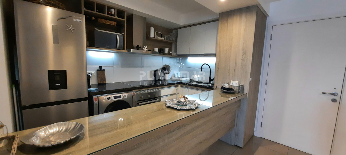 Apartamento ID.213634 - EXCLUSIVO DEPARTAMENTO DE 2 DORMITORIOS CON TERRAZA, PARRILLERO Y JACUZZI PROPIOS